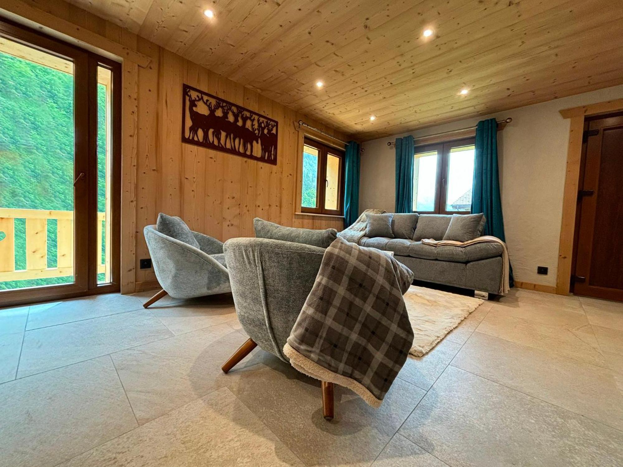מונטריון Chalet L'Aberiot מראה חיצוני תמונה